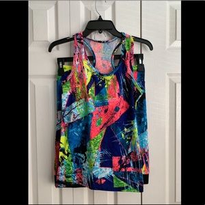 Woman’s L/XL 2PC Tank Top & Jogger Shorts